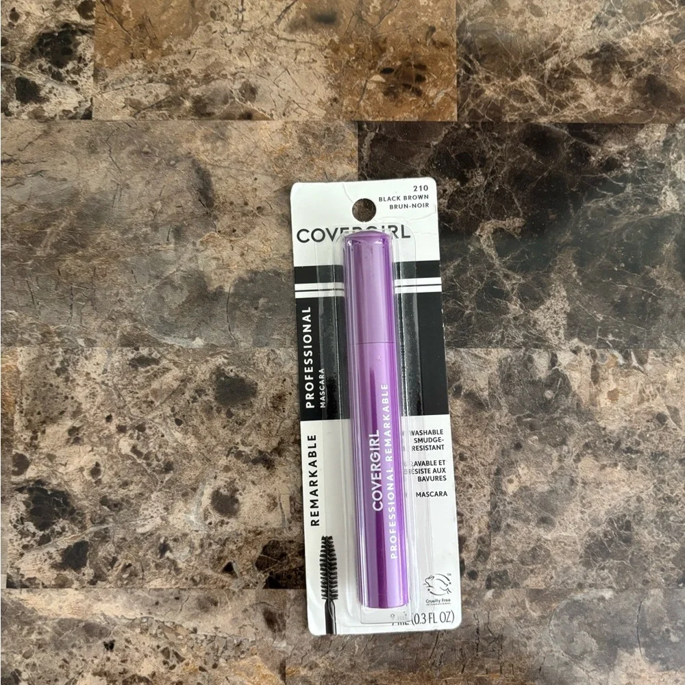Covergirl Professional Remarkable Mascara 210 Black Brown Makeup Eye New